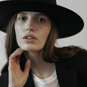 Janessa Leone Korin Hat Black Size Small